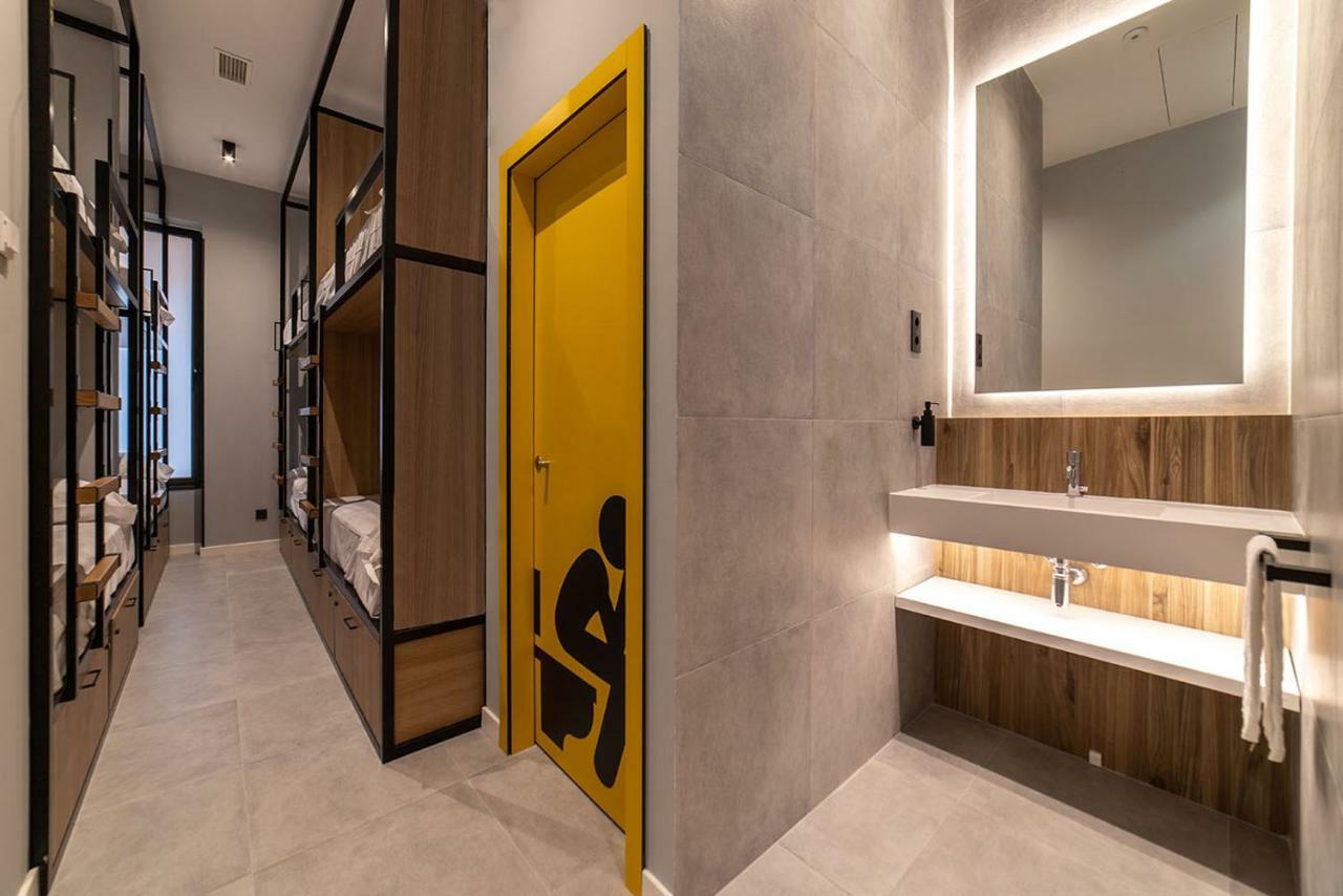 Petit Hostel La Latina (Adults Only) Madrid Extérieur photo