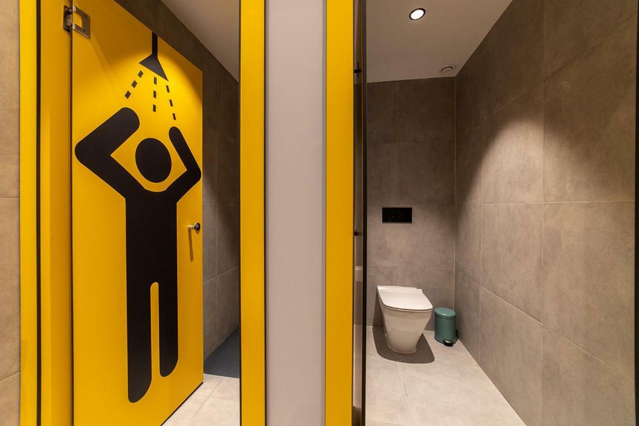 Petit Hostel La Latina (Adults Only) Madrid Extérieur photo