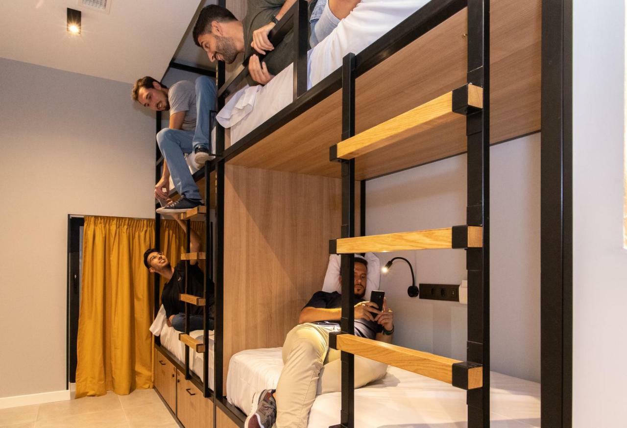 Petit Hostel La Latina (Adults Only) Madrid Extérieur photo