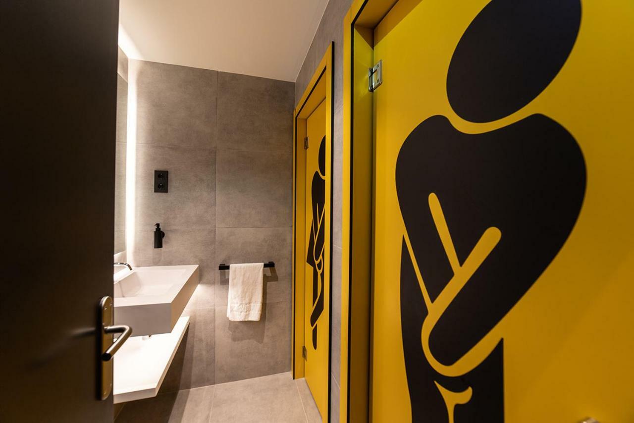 Petit Hostel La Latina (Adults Only) Madrid Extérieur photo