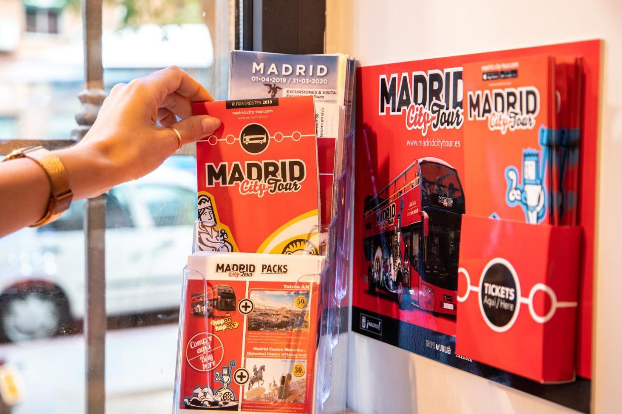Petit Hostel La Latina (Adults Only) Madrid Extérieur photo