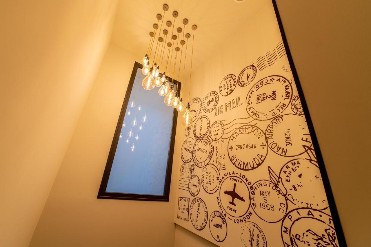Petit Hostel La Latina (Adults Only) Madrid Extérieur photo